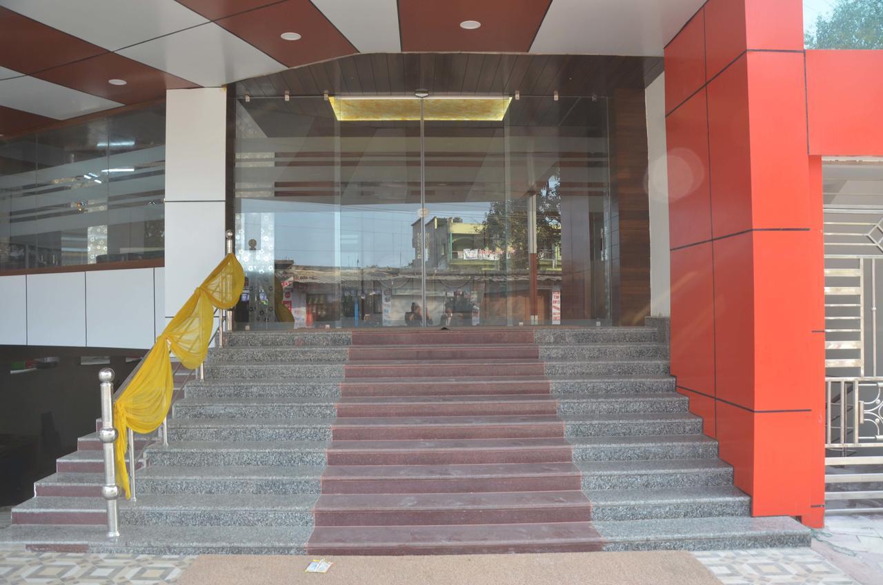 גאיה Hotel Pyara Palace חדר תמונה